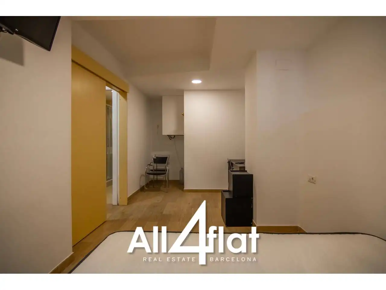Dormitori de Estudi de lloguer en Barcelona amb Aire condicionat, Parquet i Moblat