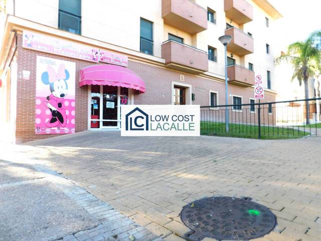 Garaje en Venta en Calle Amberes en Chapín - Campus Universitario - Navinco