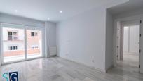 Bedroom of Flat for sale in  Granada Capital  with Air Conditioner, Heating and Oven