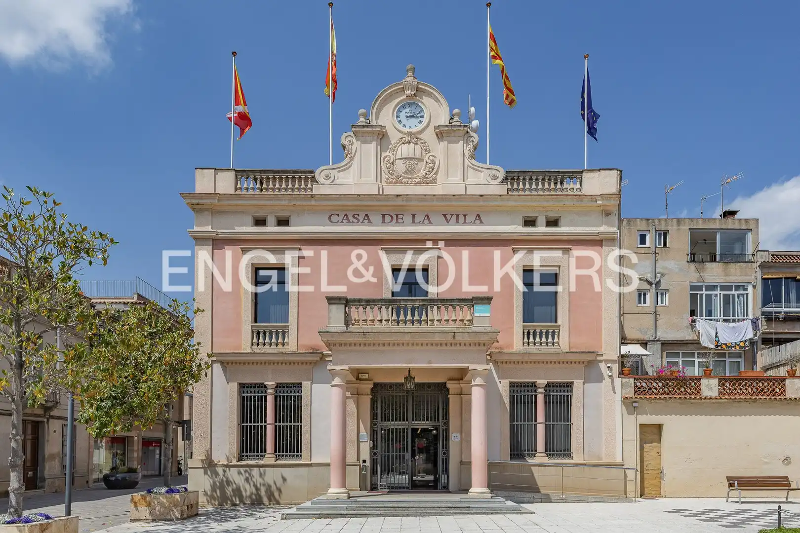 Vista exterior de Casa o chalet en venta en Rubí con Calefacción