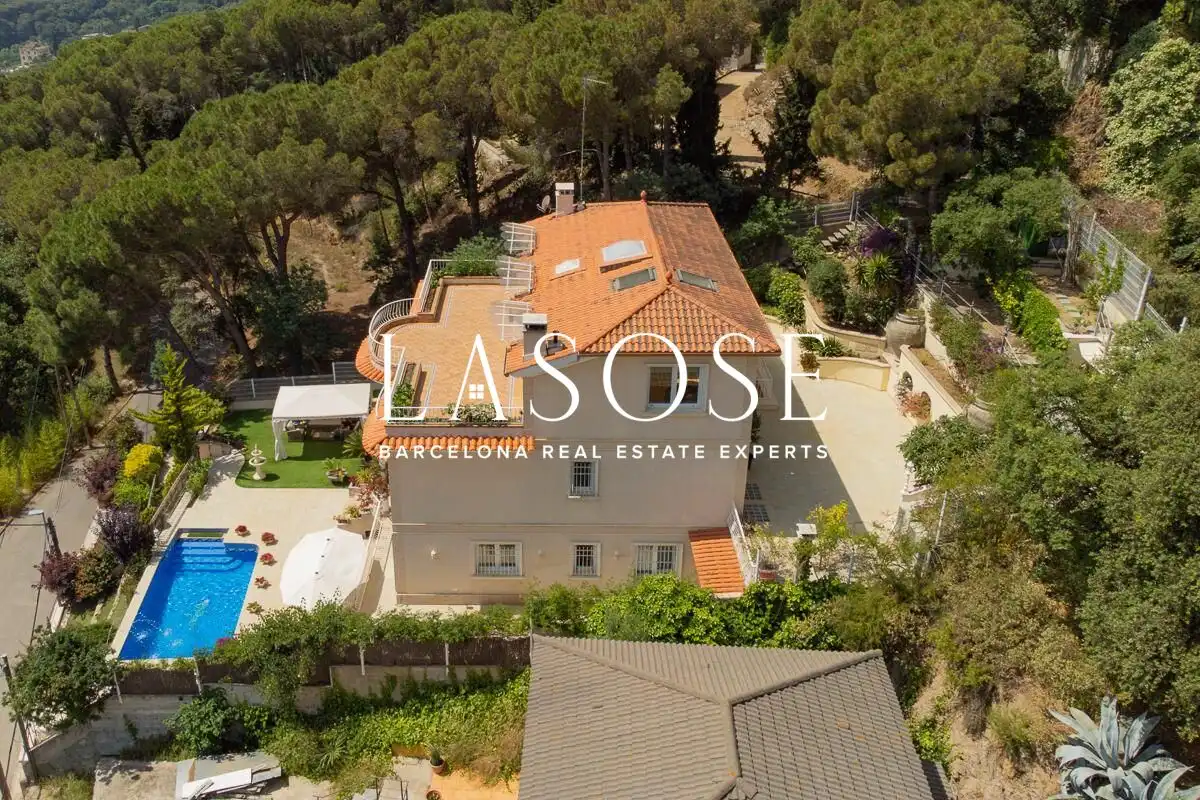Exterior view of Houses for sale in Arenys de Munt  with Air Conditioner, Private garden and Terrace