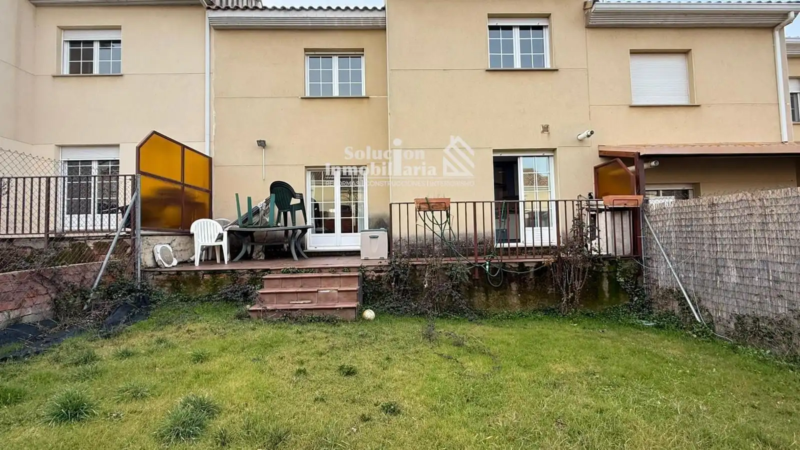 Vista exterior de Casa adosada en venta en Carrascal de Barregas con Calefacción, Terraza y Amueblado