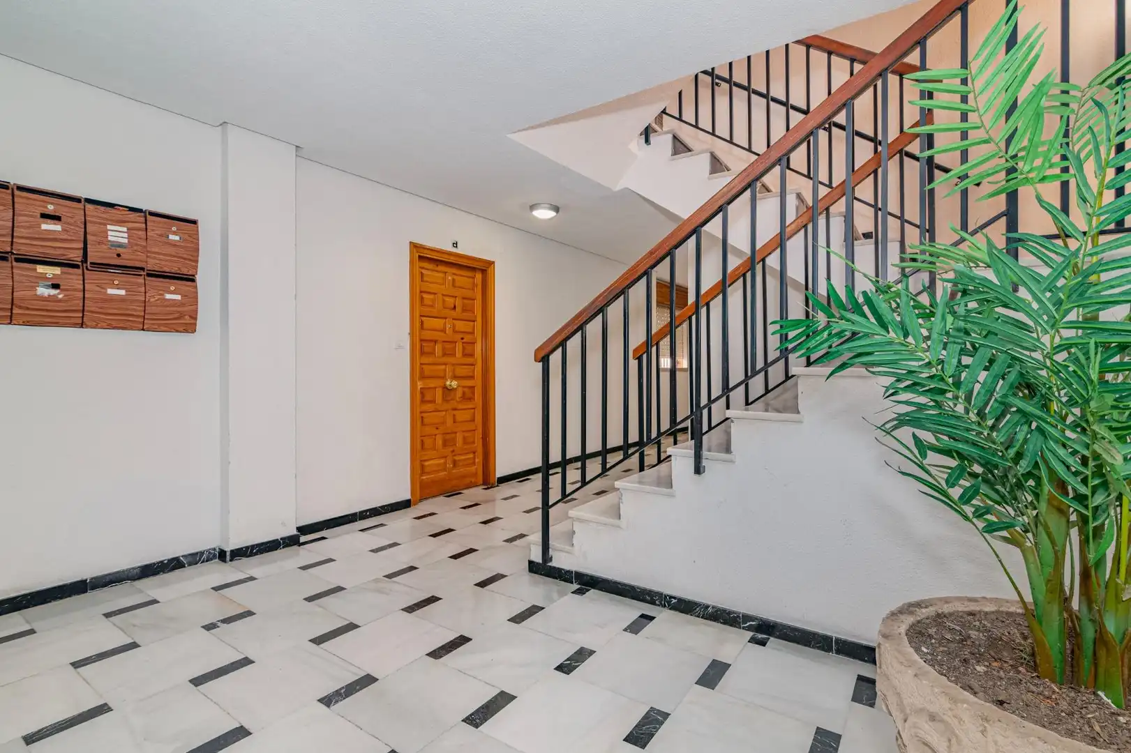 Piso en venta en La Zubia con Aire acondicionado, Calefacción y Trastero