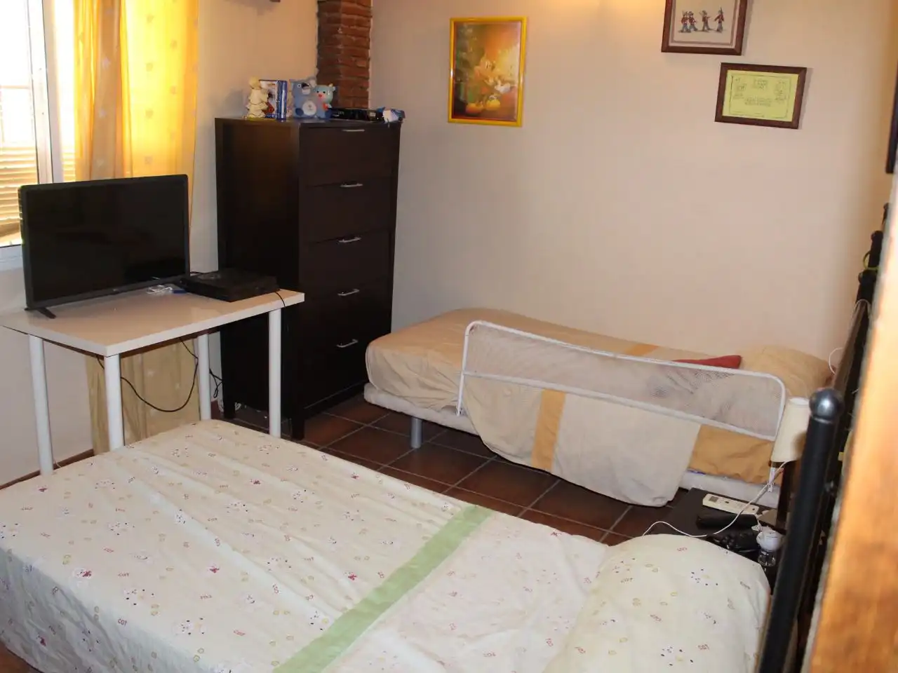 Dormitori de Casa o xalet de lloguer en Alhaurín El Grande amb Aire condicionat, Terrassa i Piscina