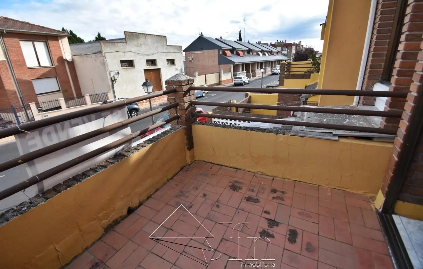 Terrasse von Einfamilien-Reihenhaus zum Verkauf in Íscar mit Heizung und Balkon