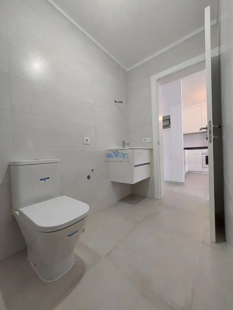 Baño de Piso en venta en Arona con Piscina comunitaria
