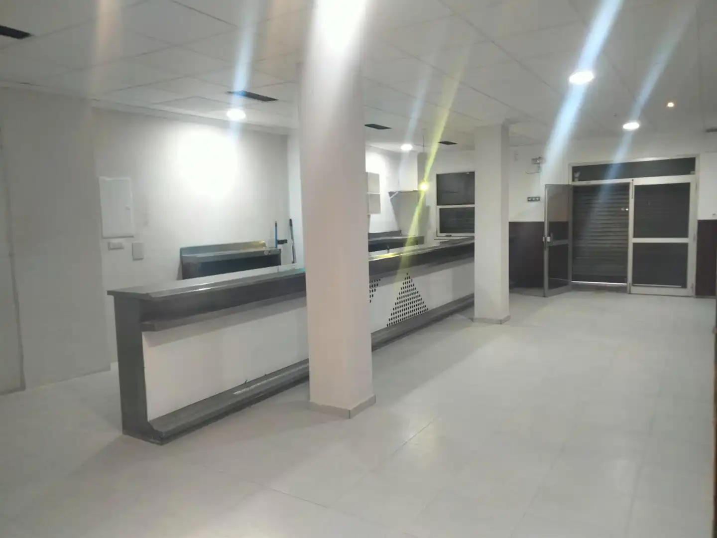 Cuina de Local de lloguer en Elda amb Moblat