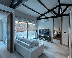 Living room of Attic for sale in  Madrid Capital  with Air Conditioner, Heating and Terrace