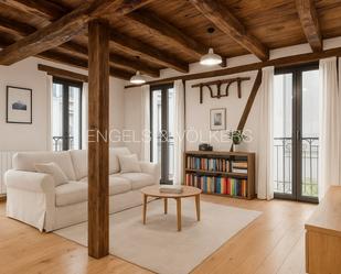 Living room of Apartment for sale in Donostia - San Sebastián   with Air Conditioner, Heating and Balcony