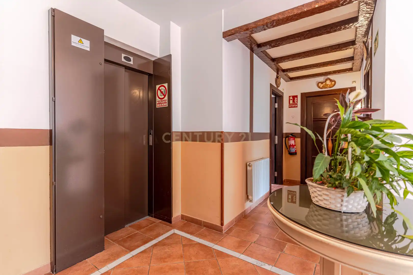 Edificio en venta en Cenes de la Vega con Piscina comunitaria