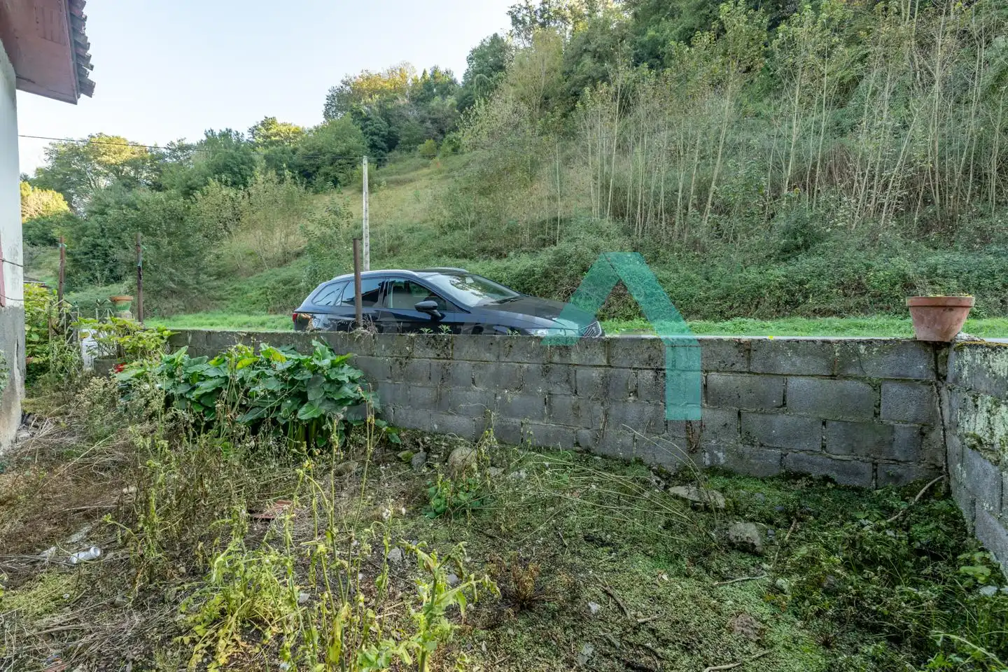 Einfamilien-Reihenhaus zum Verkauf in Belmonte de Miranda mit Parkett