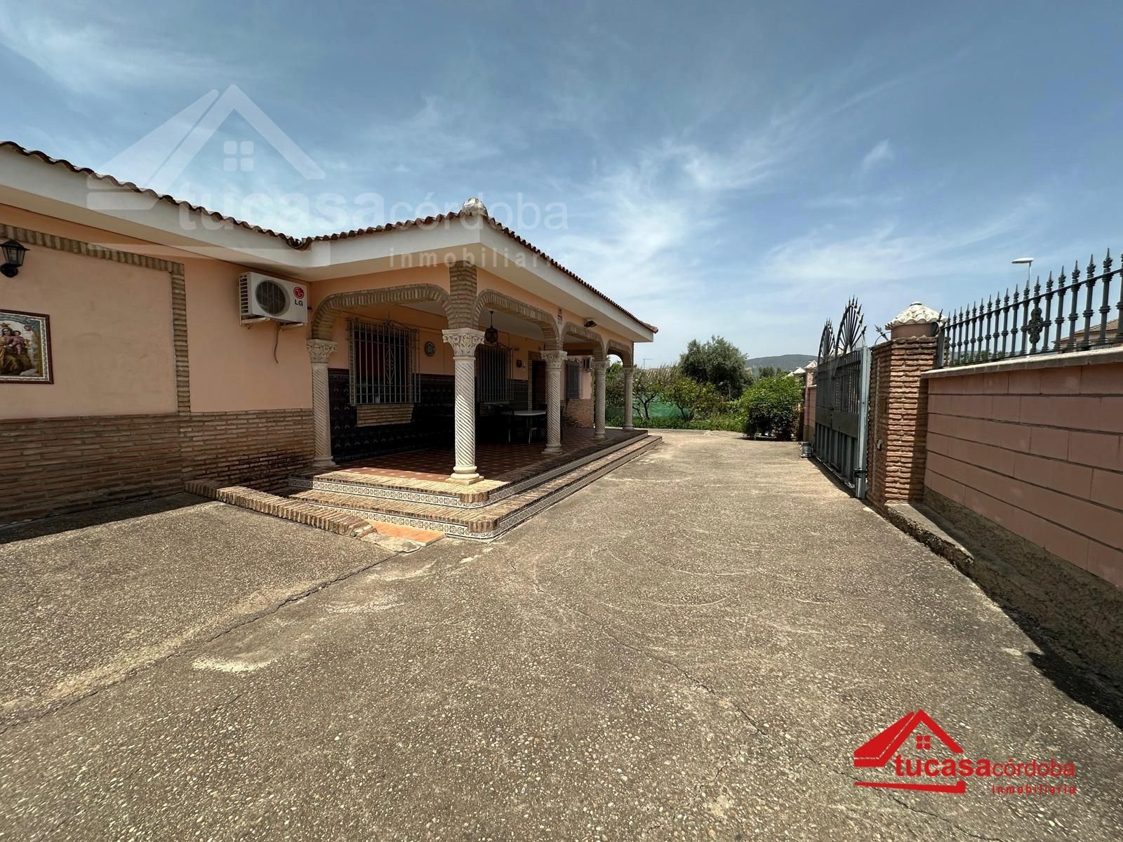 Exterior view of Country house for sale in  Córdoba Capital  with Air Conditioner