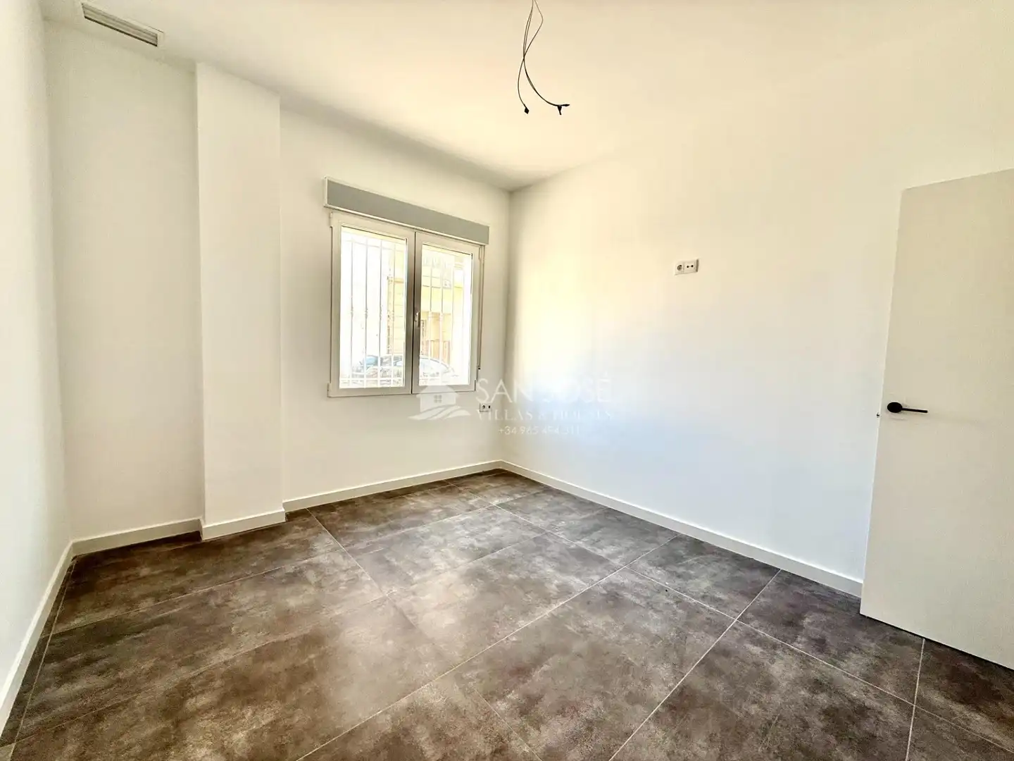 Schlafzimmer von Erdgeschoss zum Verkauf in Monforte del Cid mit Klimaanlage und Abstellraum
