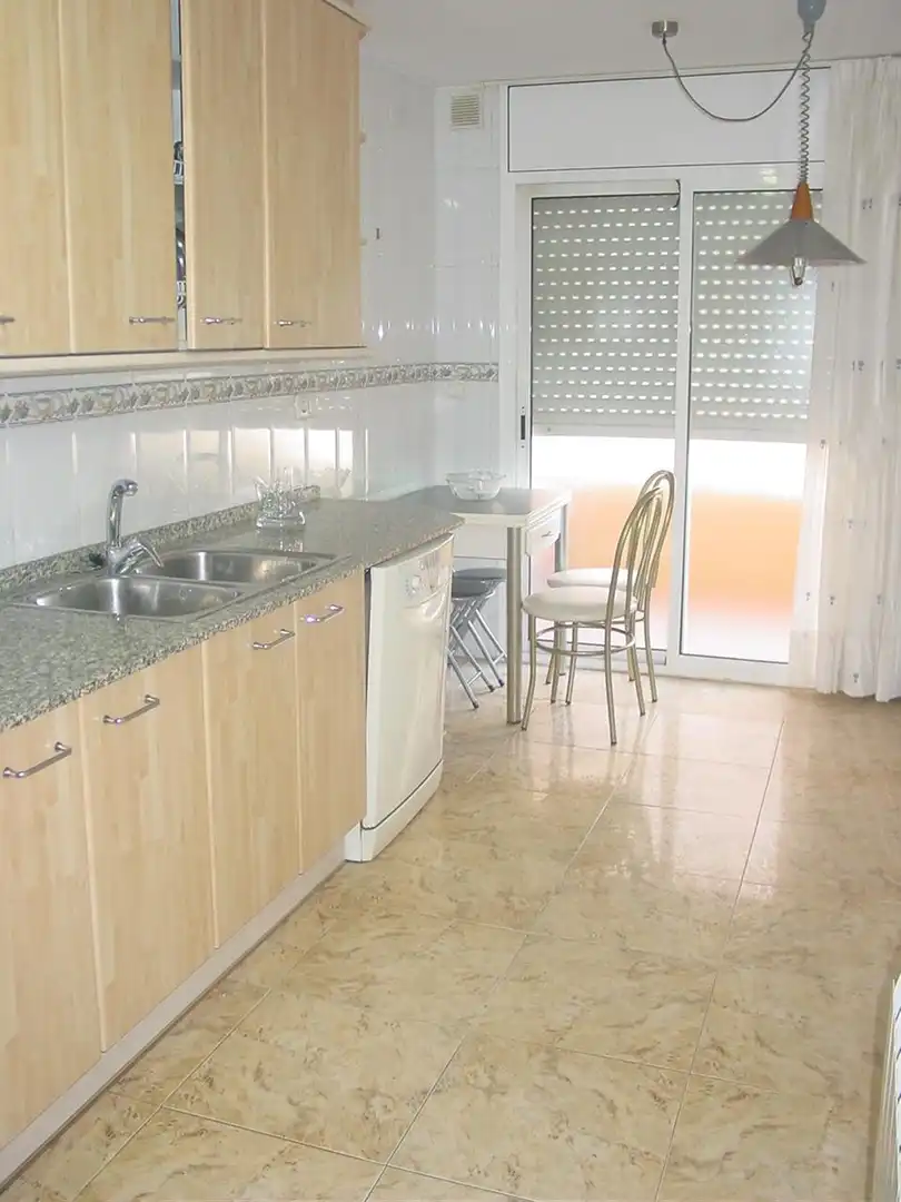 Wohnung zur Miete in Carrer CASTELLVELL, Mestral , Reus