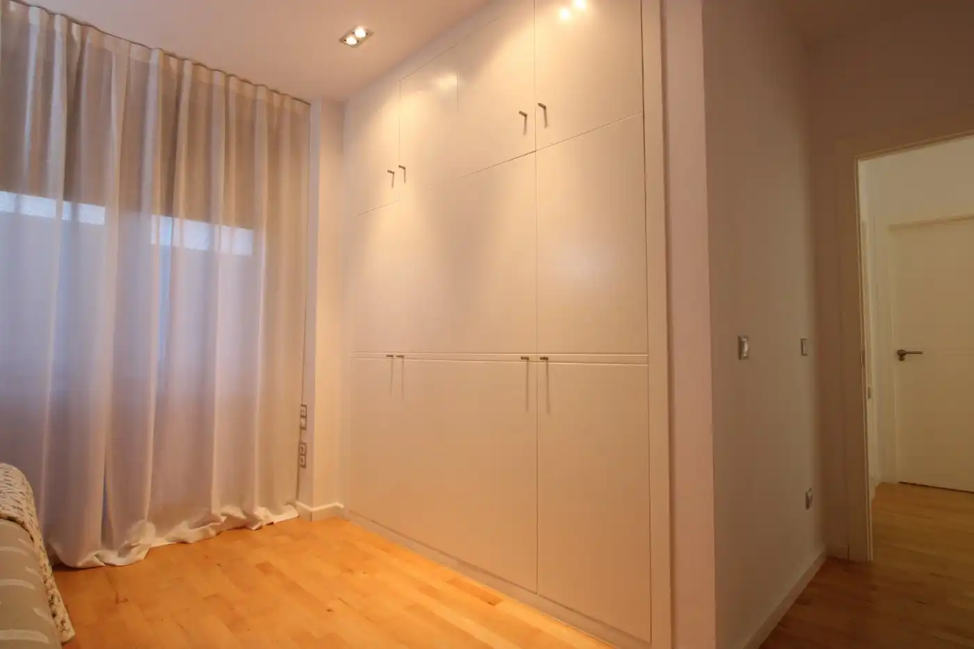 Bedroom of Detached homes for rent in La Pobla de Vallbona  with Air Conditioner, Heating and Parquet flooring