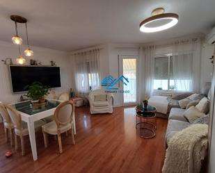 Wohnzimmer von Dachboden zum verkauf in Sant Sadurní d'Anoia mit Klimaanlage, Heizung und Terrasse