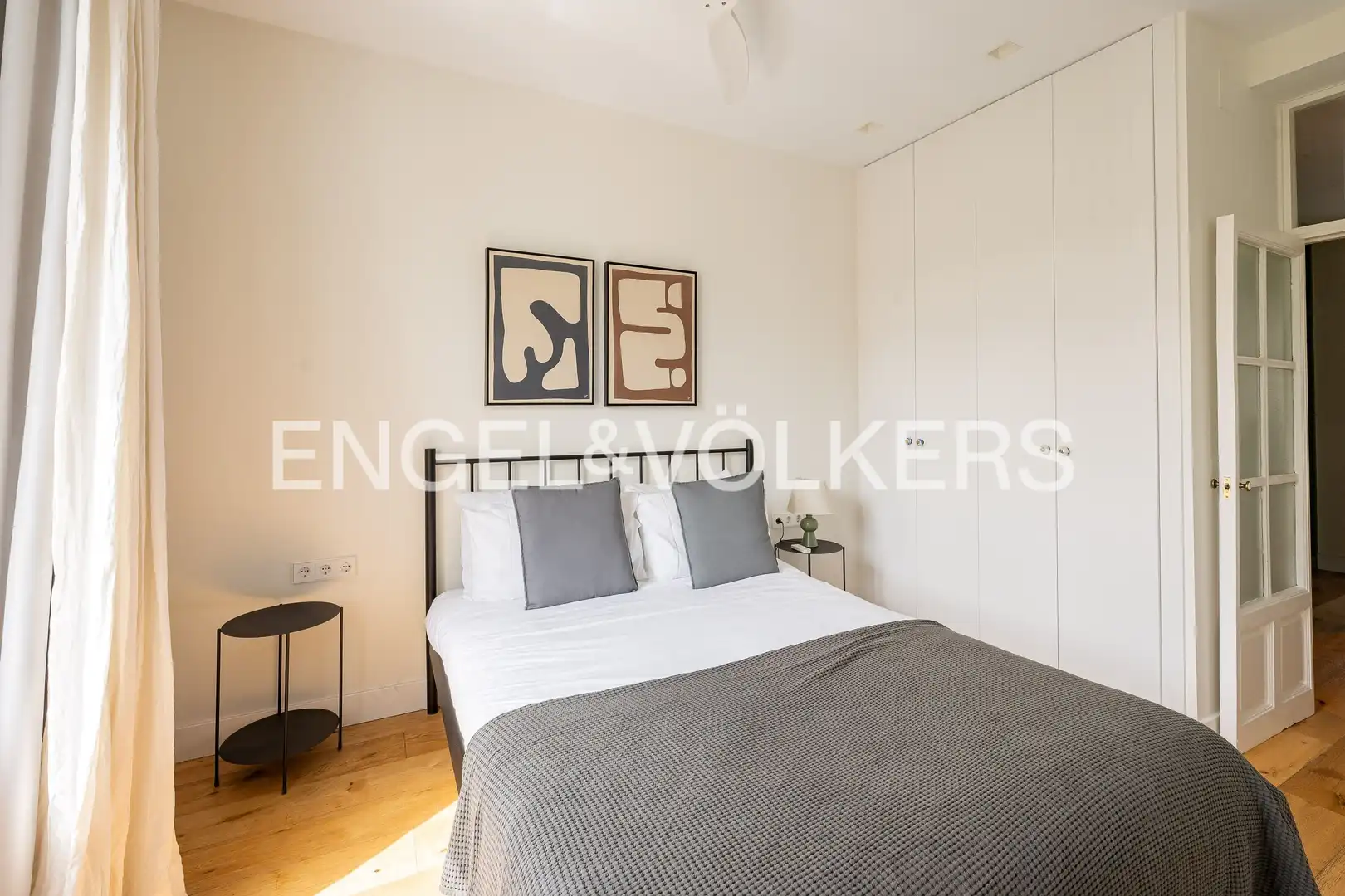 Bedroom of Flat for rent in Madrid  with Air Conditioner, Heating and Furnished