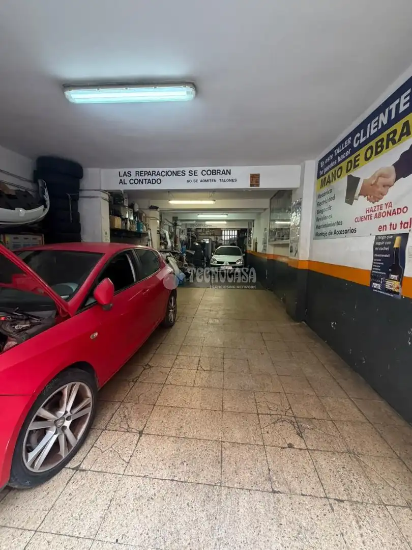 Business premises for sale in Nou Barris, imagen 2