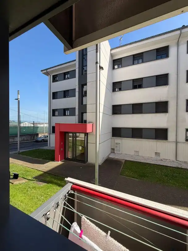 Vista exterior de Pis en venda en Gijón  amb Traster i Moblat