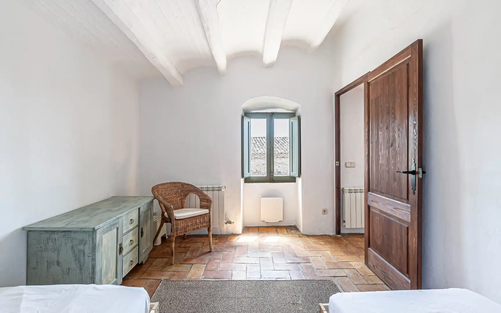 Schlafzimmer von Country house zum Verkauf in Torrelles de Foix mit Heizung, Privatgarten und Terrasse