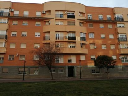 Vista exterior de Pis en venda en  Albacete Capital amb Balcó