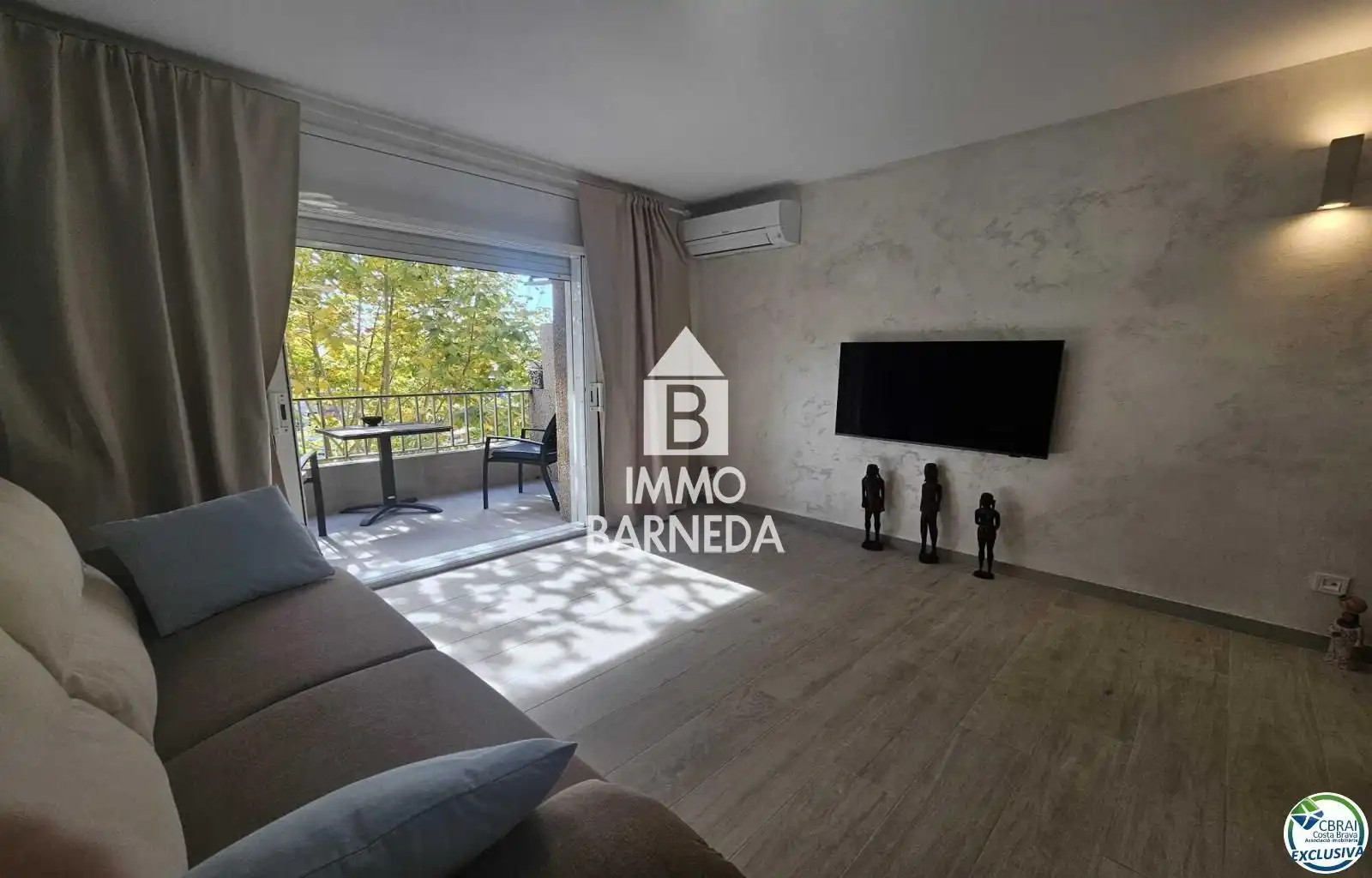 Vista exterior de Piso en venta en Empuriabrava con Aire acondicionado, Calefacción y Terraza
