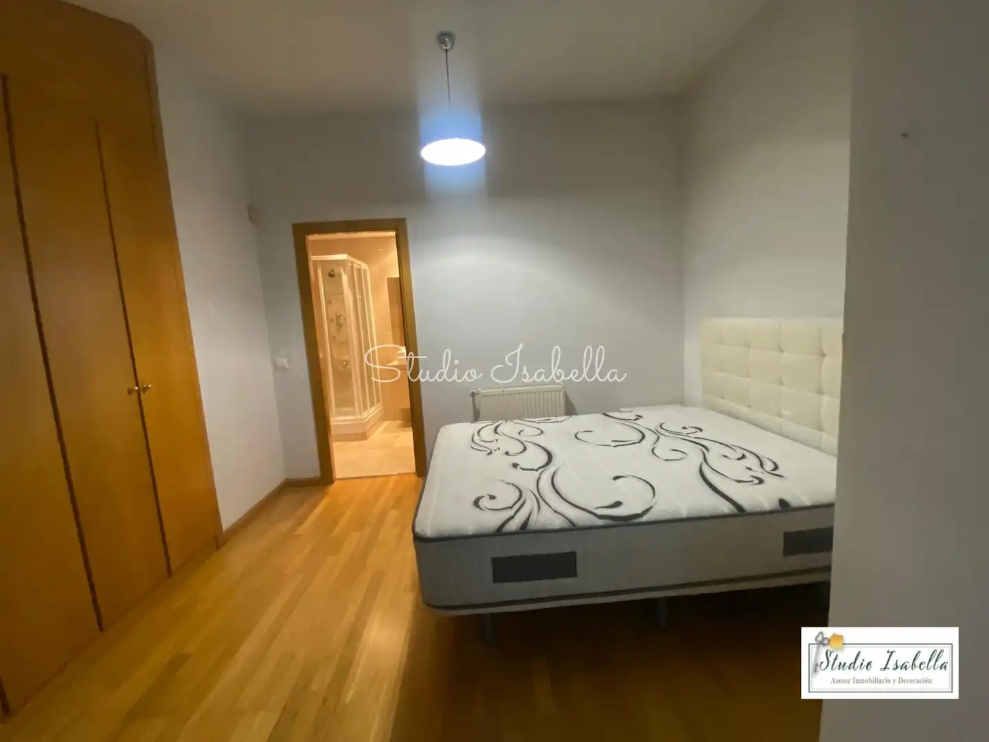 Habitación de Dúplex de alquiler en Toledo con Aire acondicionado, Calefacción y Amueblado