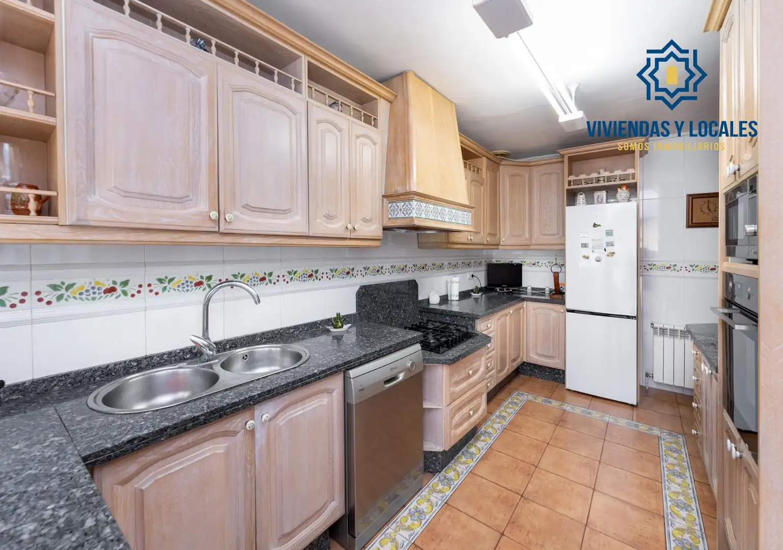 Cocina de Casa o chalet en venta en Alfacar con Aire acondicionado, Calefacción y Jardín privado