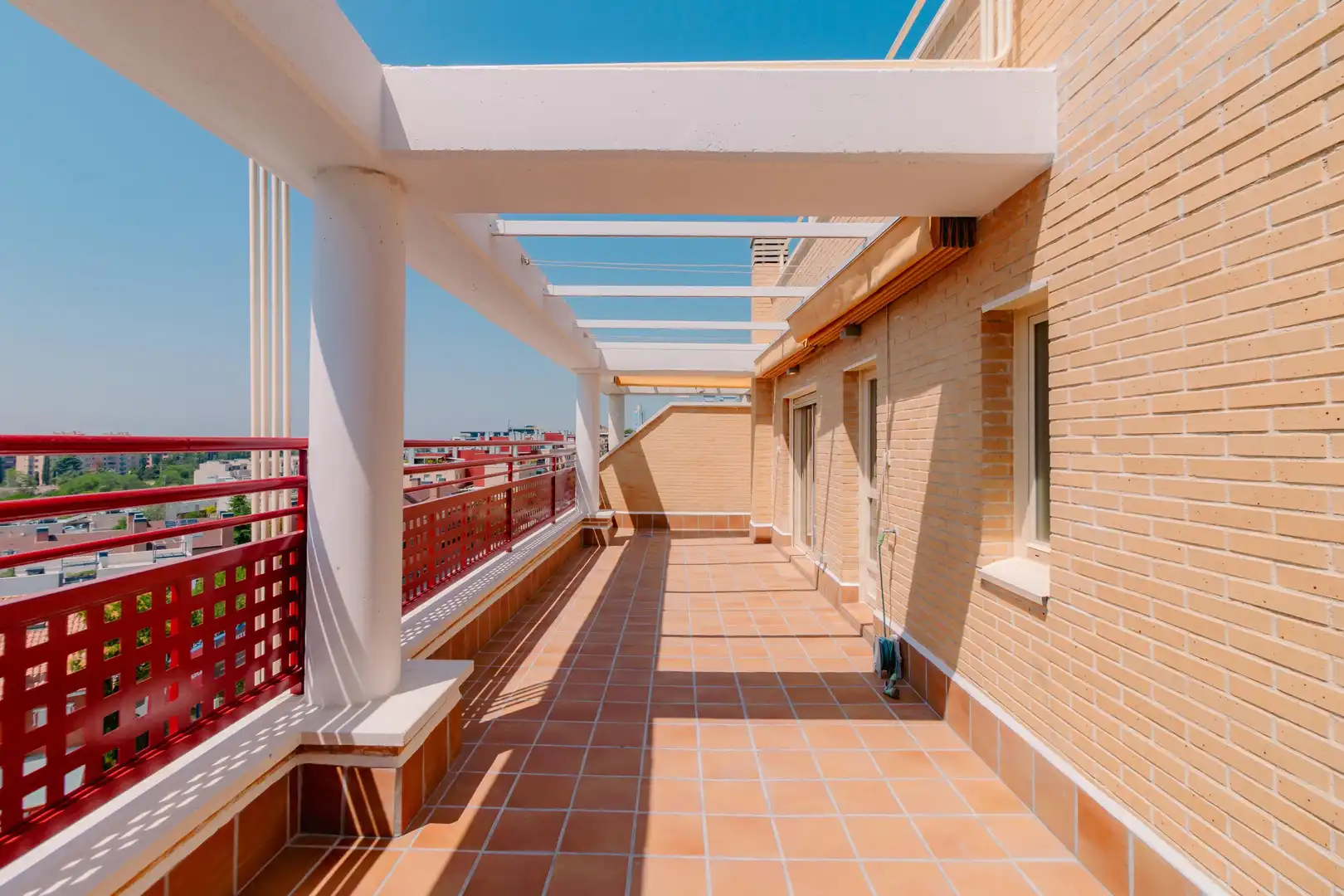 Terraza de Ático de alquiler en Madrid con Jardín privado, Parquet y Trastero