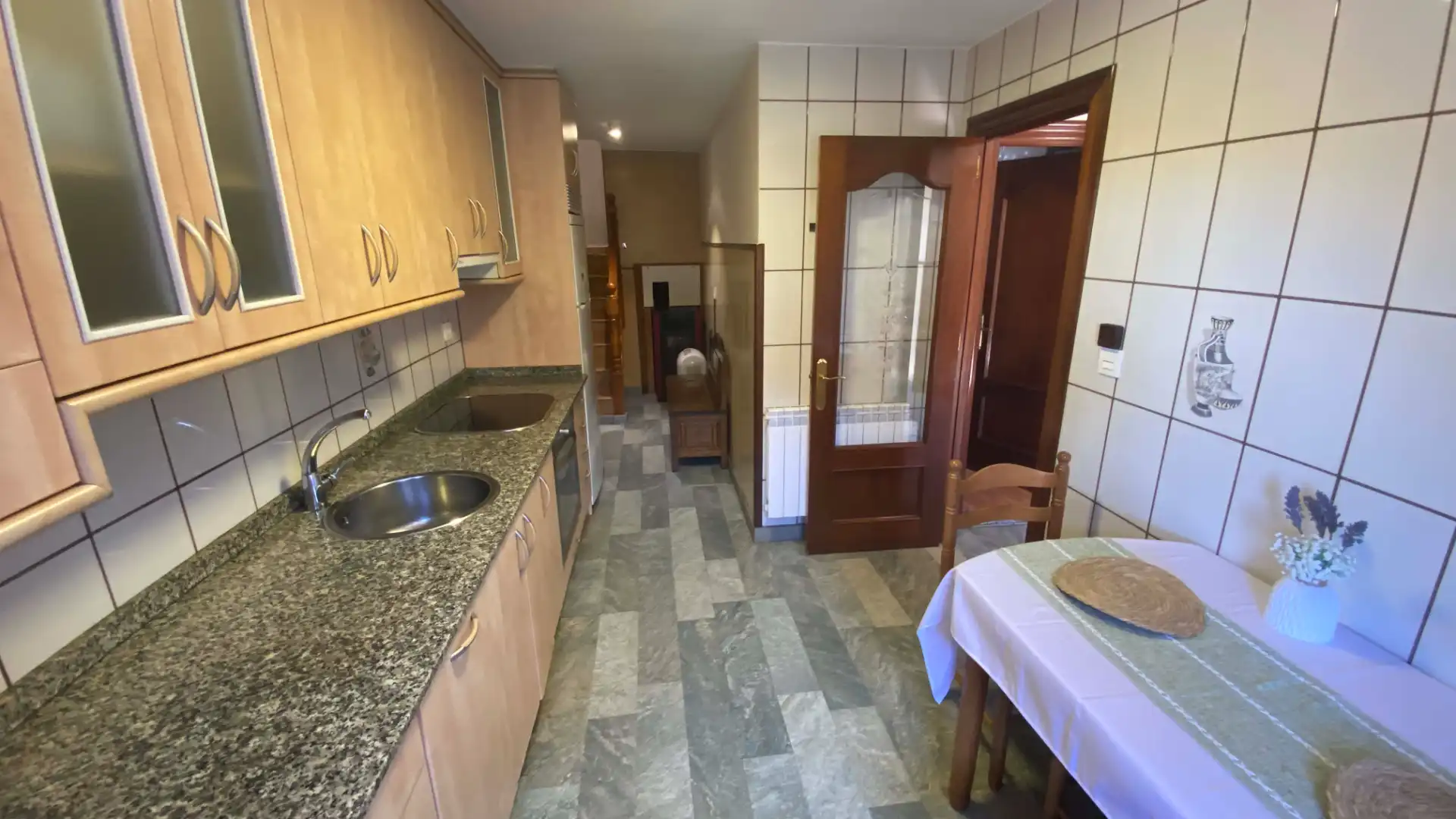 Cocina de Casa o chalet en venta en San Martín del Rey Aurelio con Calefacción, Jardín privado y Trastero