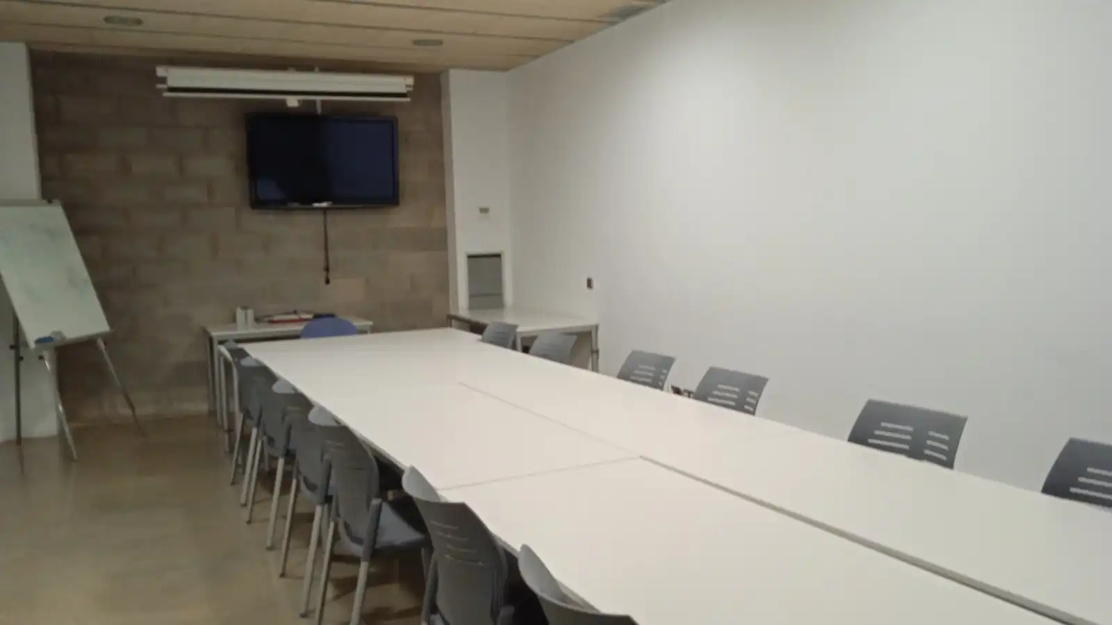 Büro zur Miete in Reus mit Klimaanlage, Heizung und Internet