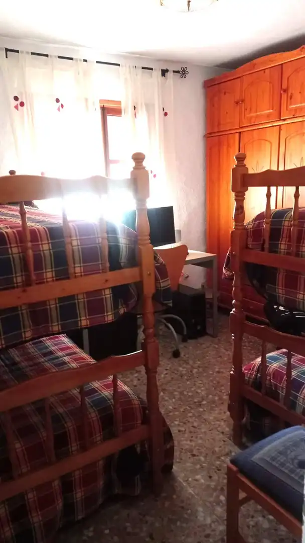 Dormitori de Casa o xalet en venda en Alicante / Alacant amb Jardí privat, Terrassa i Traster