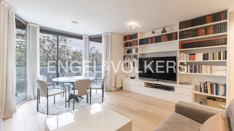 Foto 4 de Apartament de lloguer a Les Tres Torres, Barcelona