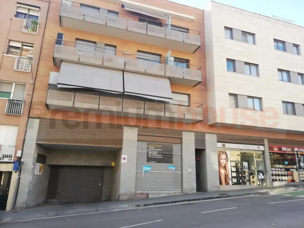 Office space for sale in Calle Don Pelai