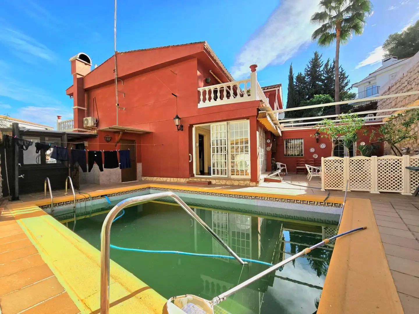 Exterior view of Houses for sale in Málaga