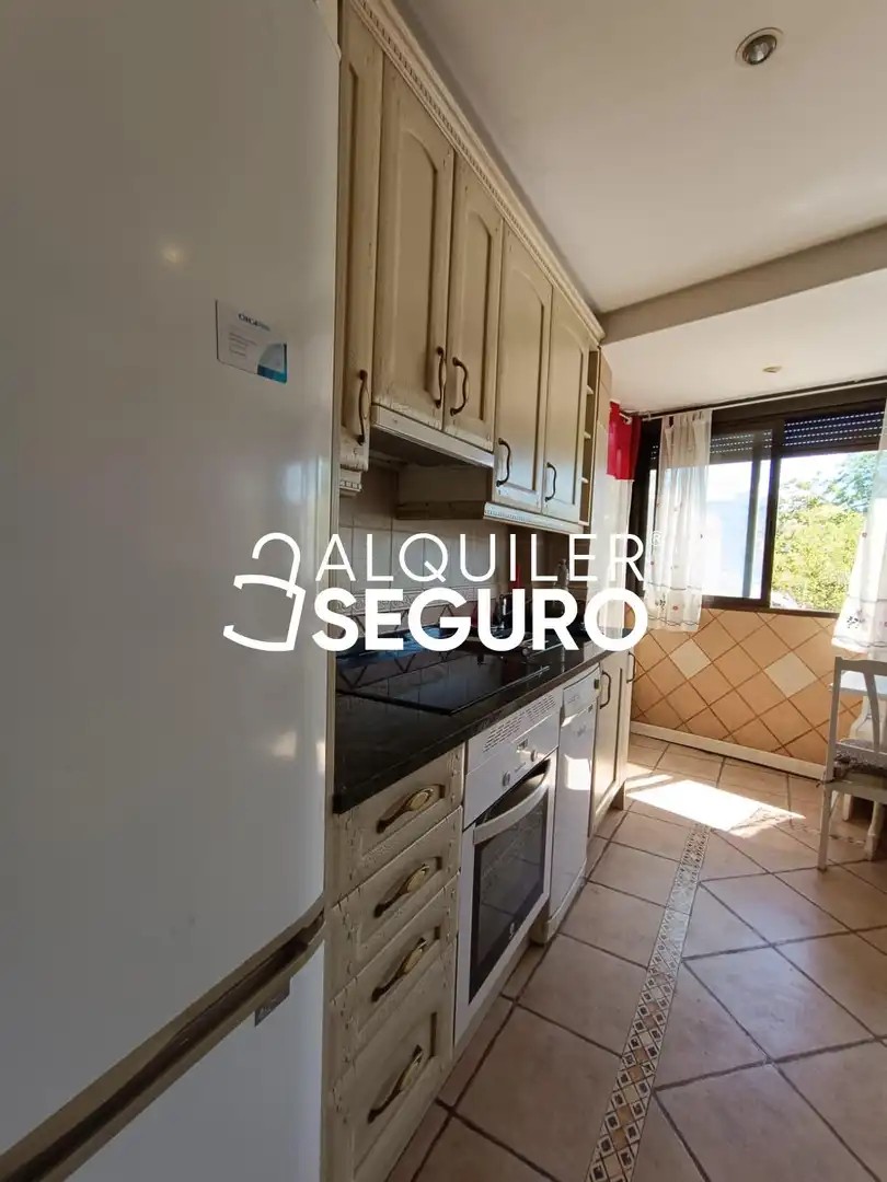 Cocina de Piso de alquiler en Valdemoro con Aire acondicionado, Calefacción y Terraza