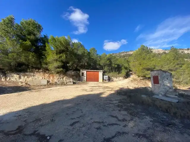 Lands and plots for sale in Mula