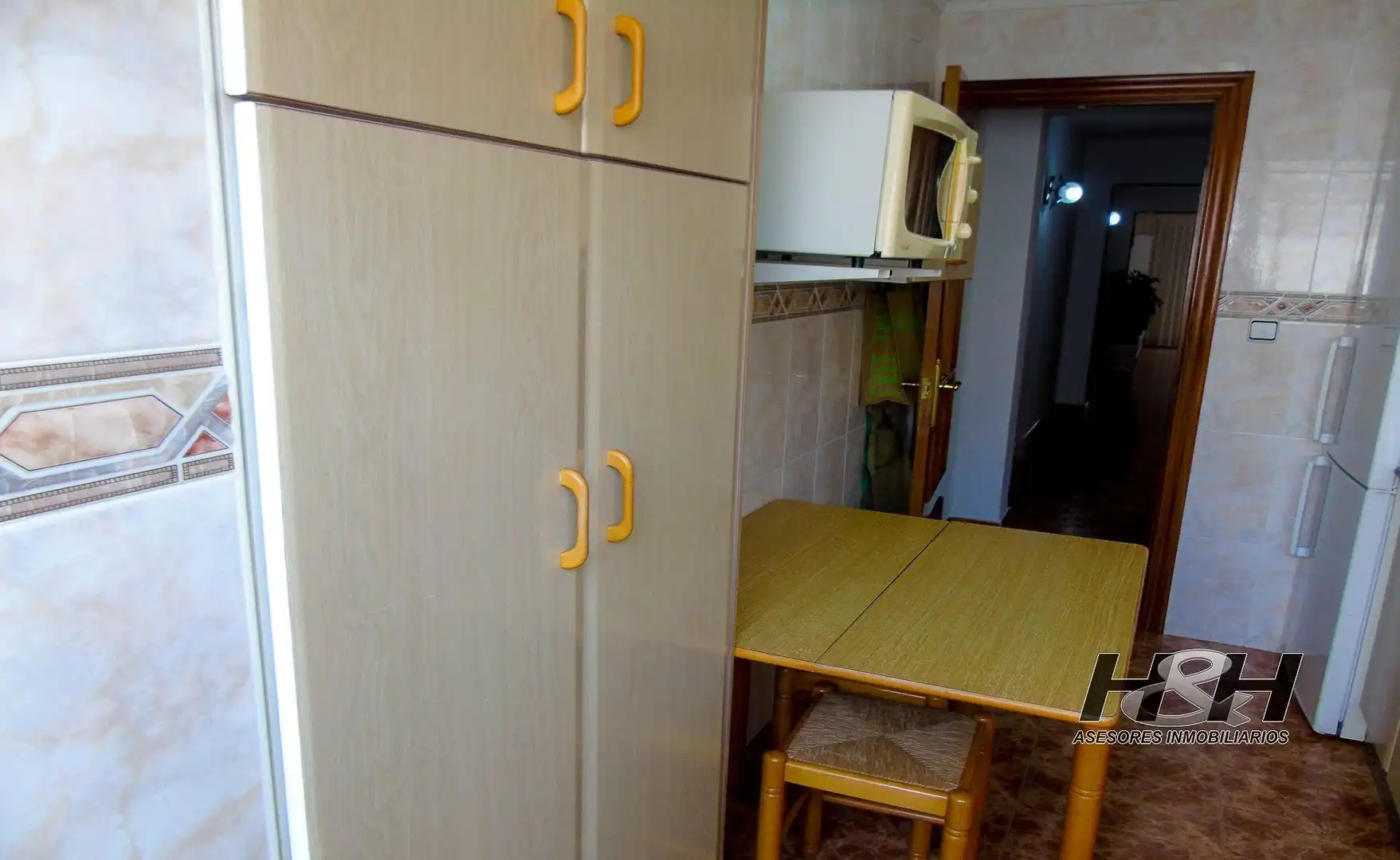 Küche von Wohnung zur Miete in Burjassot mit Klimaanlage, Heizung und Möbliert