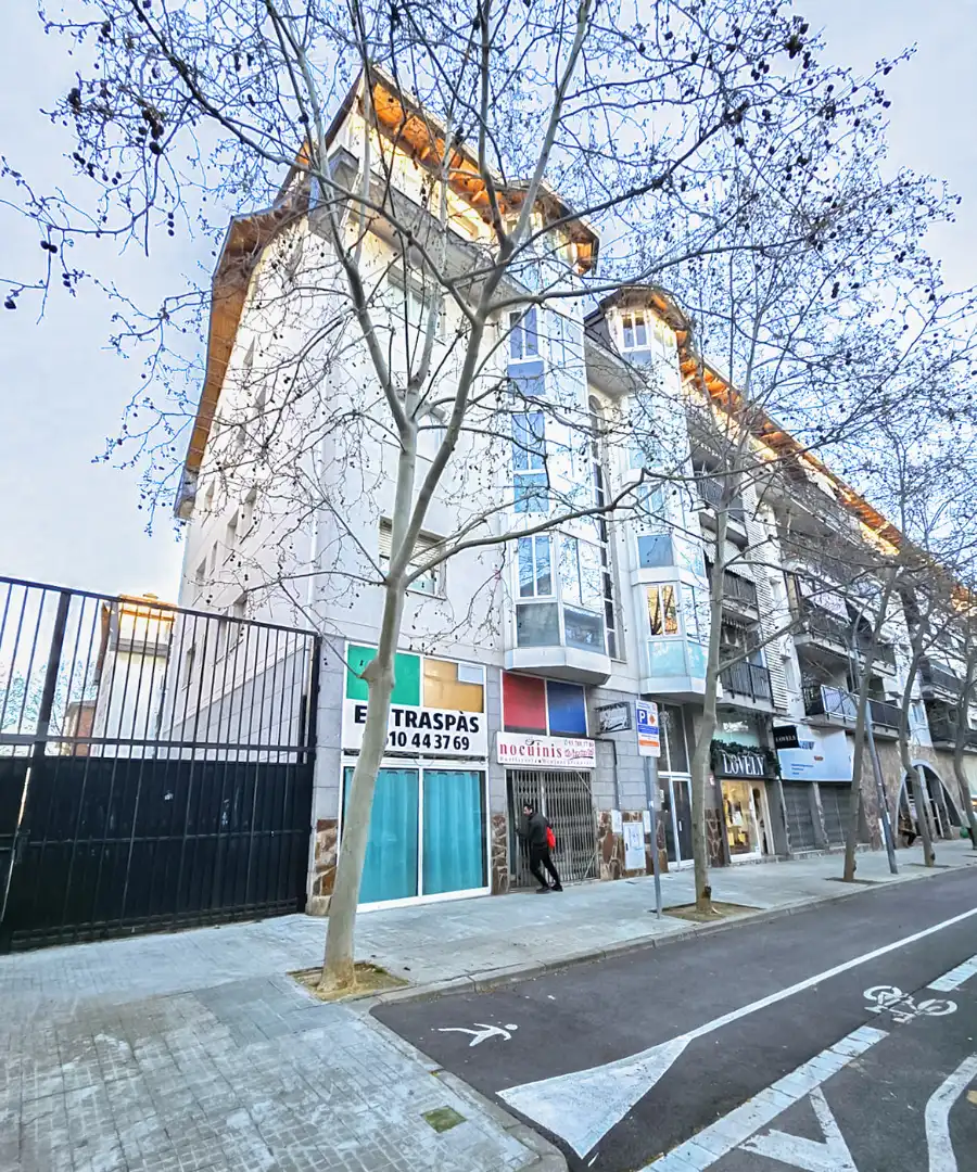 Business premises for sale in Carrer de Carrasco i Formiguera 14