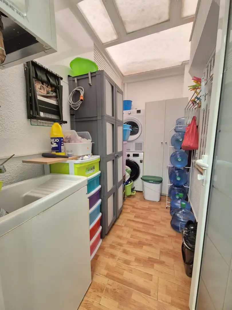 Erdgeschoss zum Verkauf in El Vendrell mit Klimaanlage, Heizung und Terrasse
