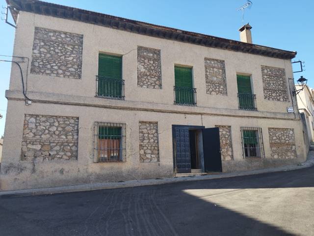 Casa-chalet en Venta en Calle Peñuelas en Yebra