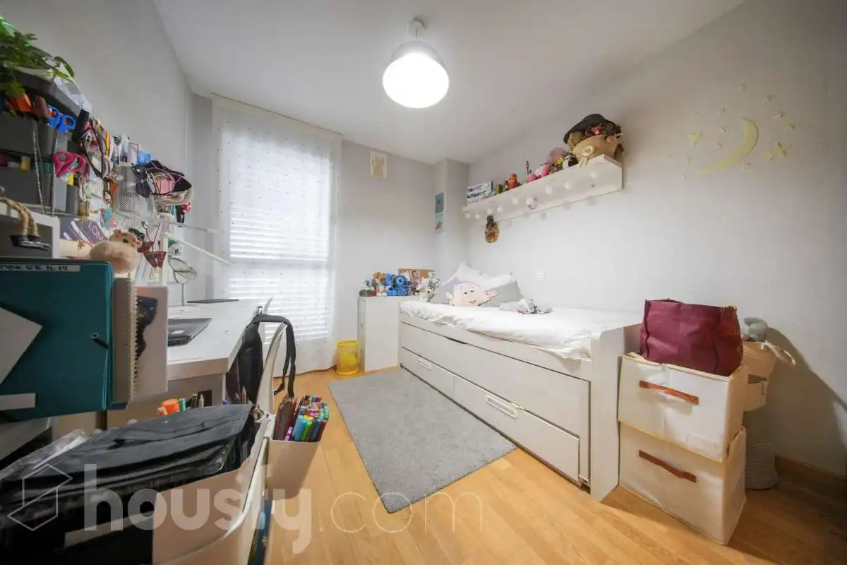 Flat with pool for sale in Cl. Castiello de Jaca ., imagen 12