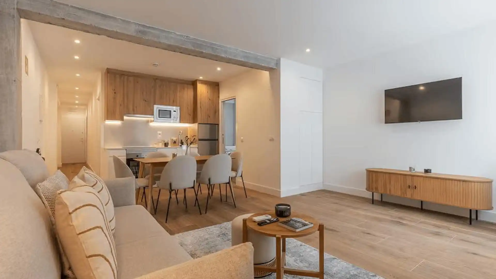 Living room of Flat for sale in  Madrid Capital