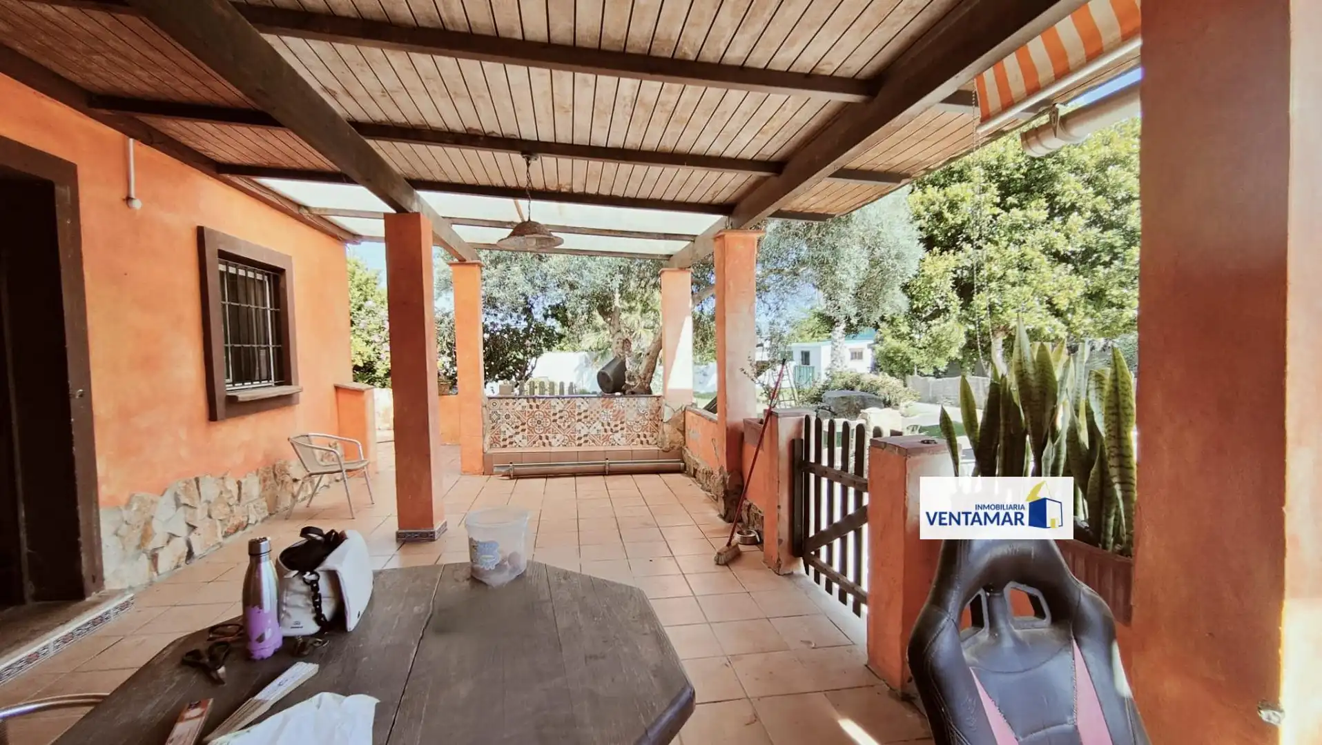 Terrasse von Country house zum Verkauf in La Línea de la Concepción mit Privatgarten und Abstellraum
