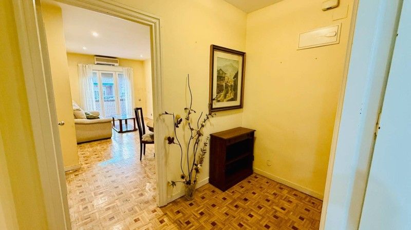 Flat for sale in  Madrid Capital  with Air Conditioner, Heating and Private garden