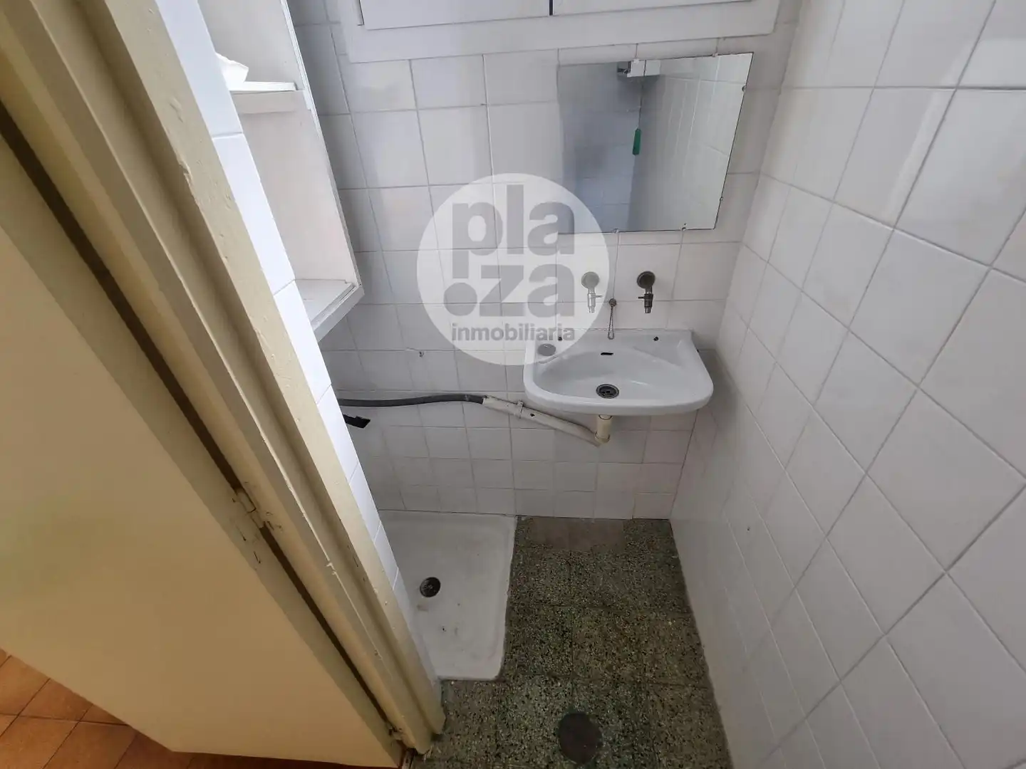 Badezimmer von Wohnung zum Verkauf in Burgos mit Heizung, Terrasse und Abstellraum