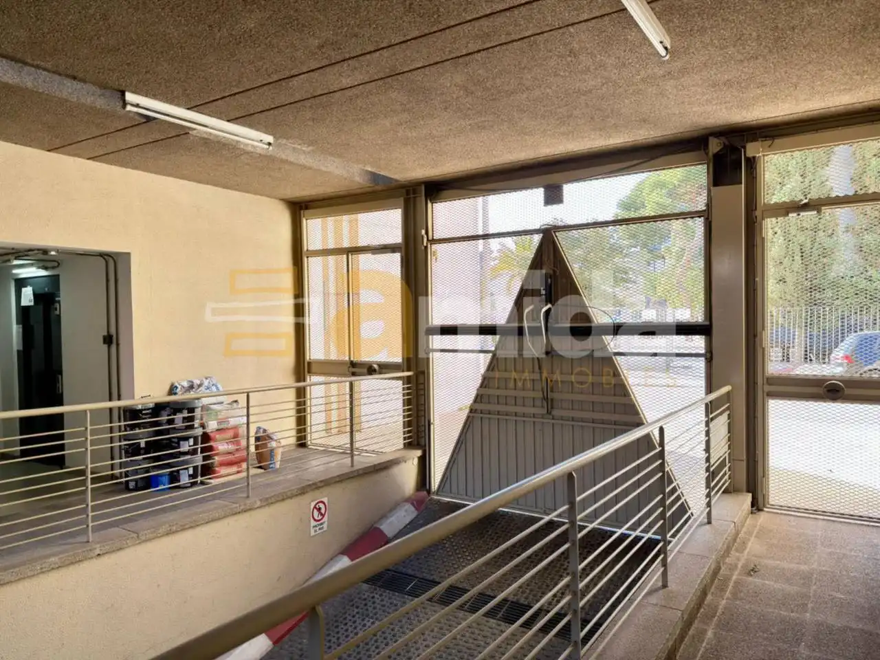 Einzelparkplatz mit Aufzug zur Miete in Centre - Sant Oleguer, imagen 7
