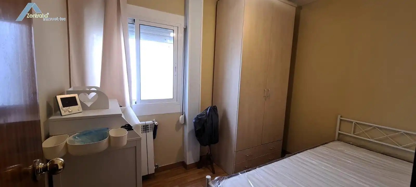 Bedroom of Flat for sale in Zaragoza  with Air Conditioner, Heating and Terrace