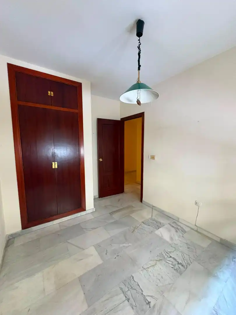 Casa adosada en venda en Cádiz amb Terrassa, Traster i Balcó