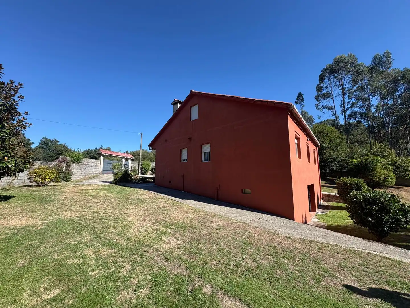 Vista exterior de Casa o chalet en venta en Covelo con Jardín privado, Trastero y Amueblado